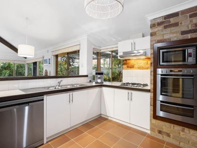5 Lundy Court, Currambine WA 6028