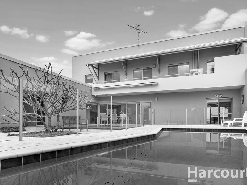 18 Dampier Avenue, Falcon