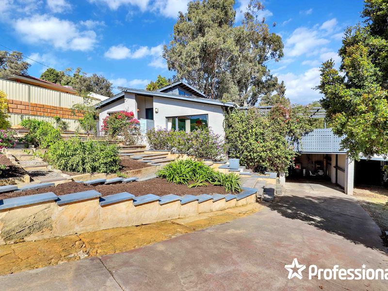 6 Savage Road, Kelmscott