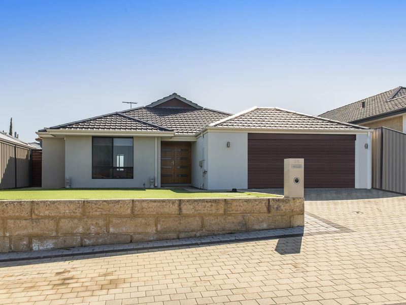 25 Tranquility Crescent, Aveley