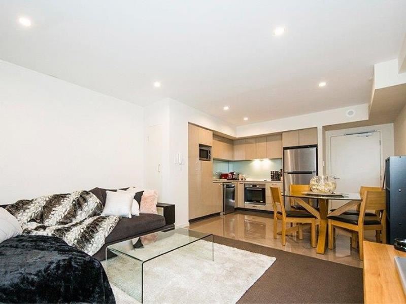153/3 Homelea Court, Rivervale