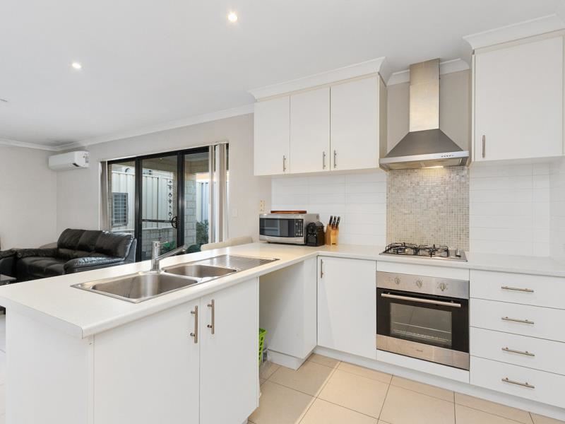 1/21B Loughton Way, Balga
