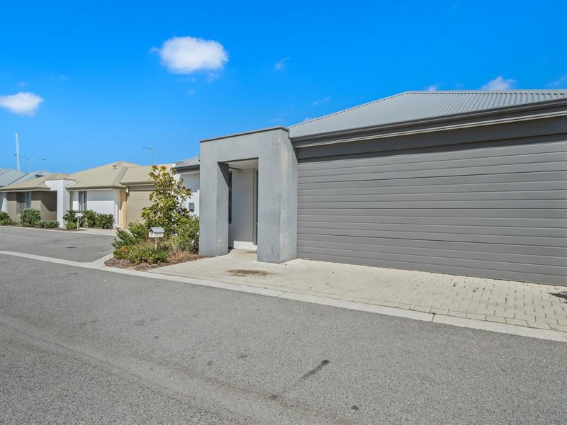 21/23 Bakana Loop, Landsdale