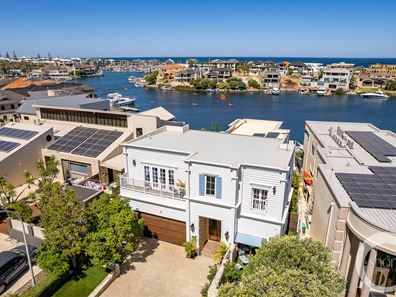 8A Kings Lynn Rise, Mindarie WA 6030