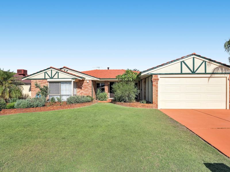4 Venturer Court, Thornlie