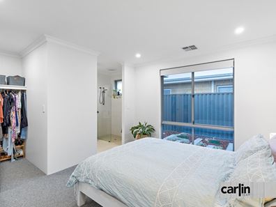 35 Templetonia Rise, Lake Coogee WA 6166