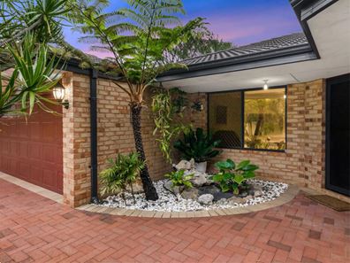 1 Pennyworth Ramble, West Busselton WA 6280