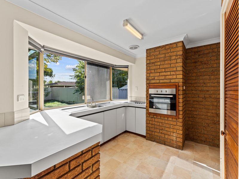 17 Jubilee Drive, Waikiki WA 6169