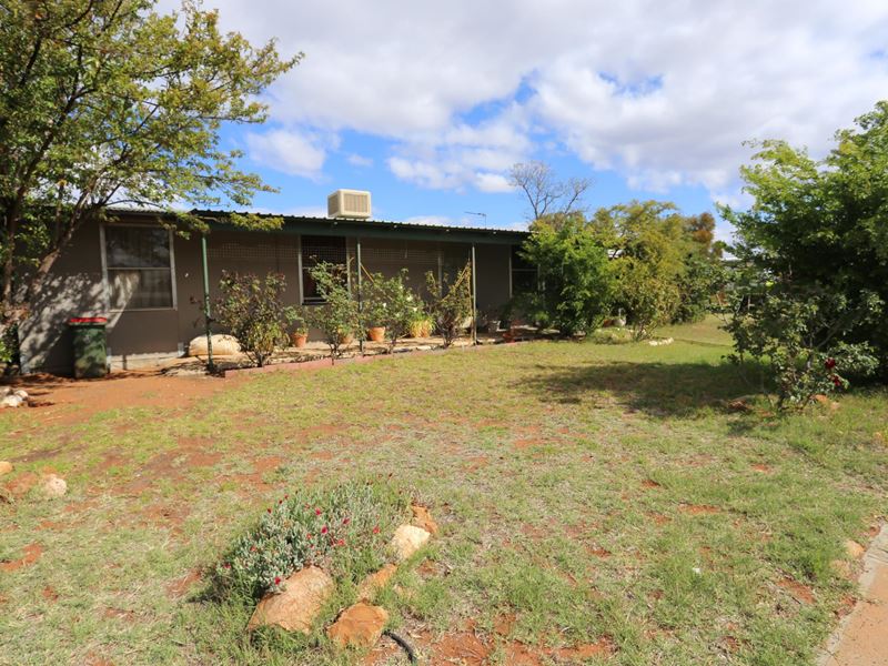 31 Hakea Street, Kambalda West