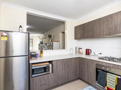 28/1 Stallard Place, Withers WA 6230