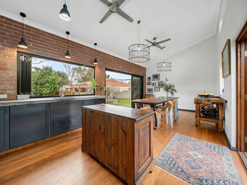 26 Amethyst Way, Carine