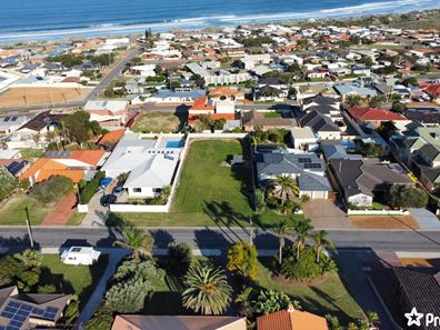 18 Bayview Street, Mount Tarcoola WA 6530
