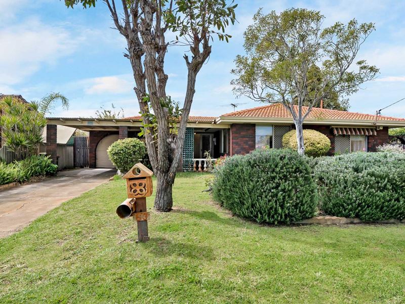 63 Smallman Crescent, Greenwood