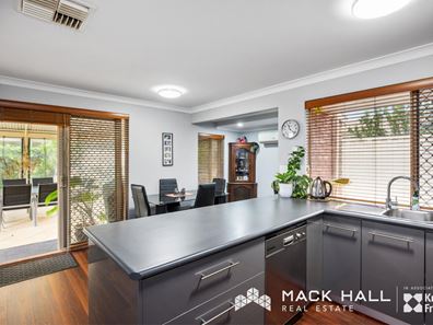 8/19 Golf Rd, Parkwood WA 6147