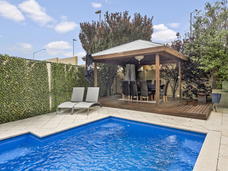 46 Sweetwater Bend, Success