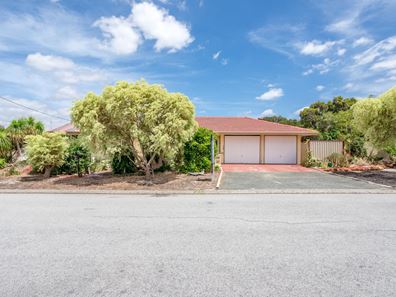 26 Woburn Way, Kelmscott WA 6111