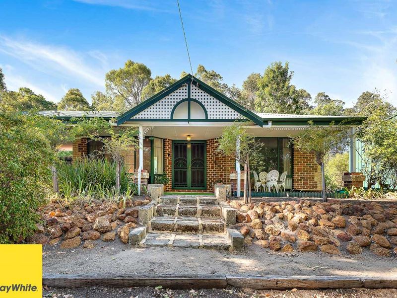 2 Huxham Glen, Mount Helena
