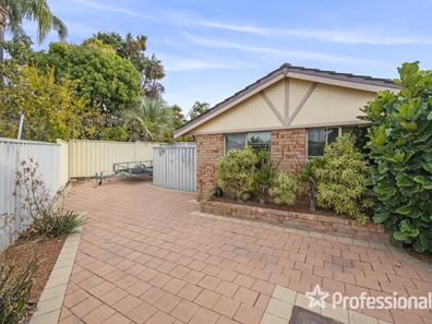 6 Finch Rise, Ballajura WA 6066