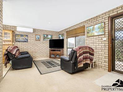 11 Hardman Road, Rangeway WA 6530