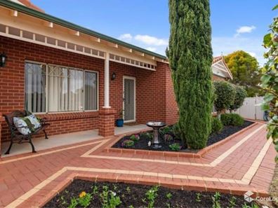 2A Tindals Crescent, Hannans WA 6430