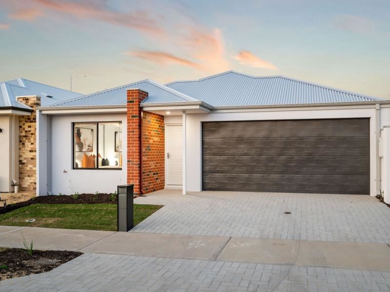 11 Arrowsmith Loop, South Guildford WA 6055