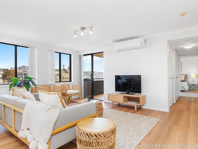 21/10 Pendal Lane, Perth