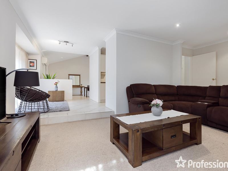 17 Chelmer Way, Willetton WA 6155