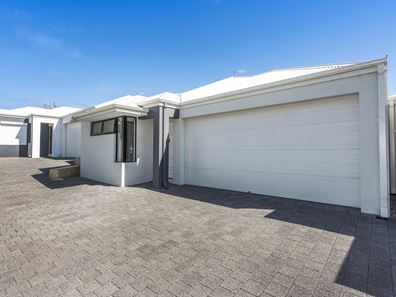 27C Frederick Street, Shoalwater WA 6169