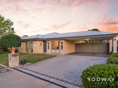 2/21 Waterway Cove, Seville Grove WA 6112