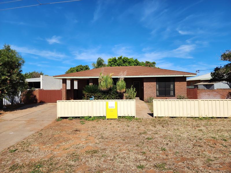 13 Bibra Way, Carnarvon WA 6701