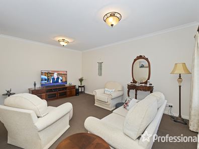 17 Mullins Way, Yanchep WA 6035