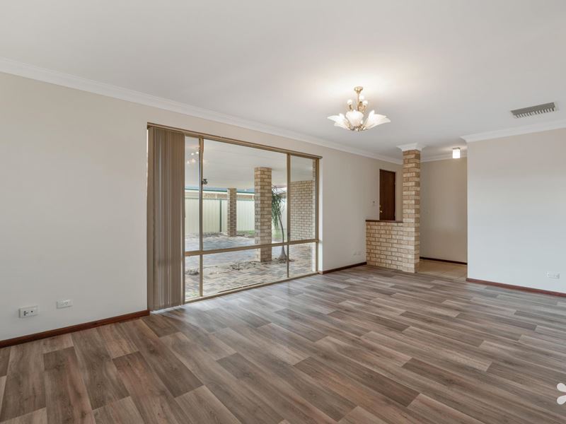 16B The Mews, Kardinya WA 6163