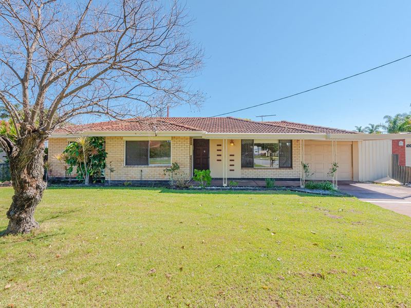 11 Pembury Road, Thornlie WA 6108