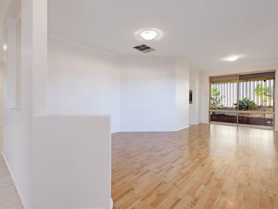 15 Serpentine Rise, Success WA 6164