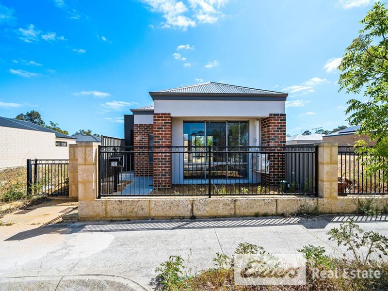 33 Marlock Road, Kwinana Town Centre WA 6167