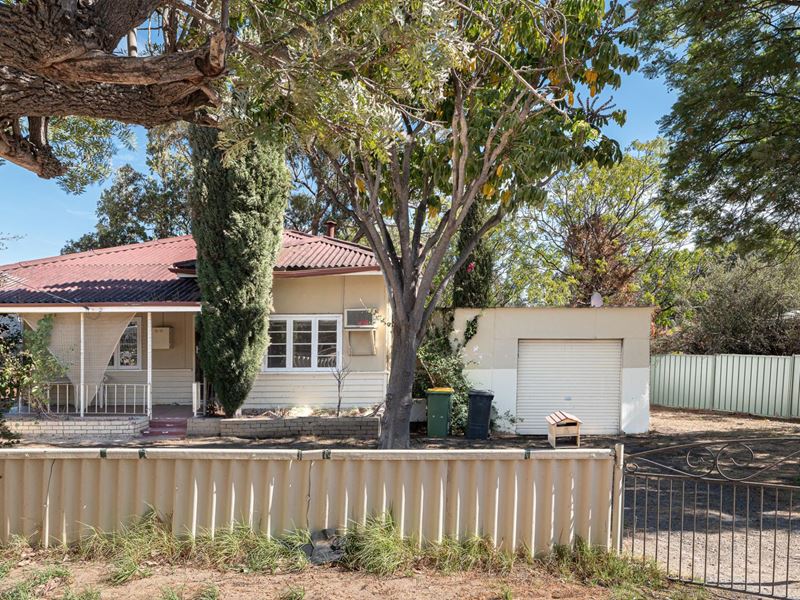 5 Wungong Road, Armadale WA 6112