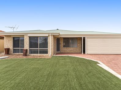 32 Sarah Ann crescent, Warnbro WA 6169