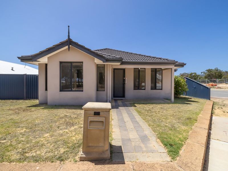 16 Larsen Road, Byford WA 6122