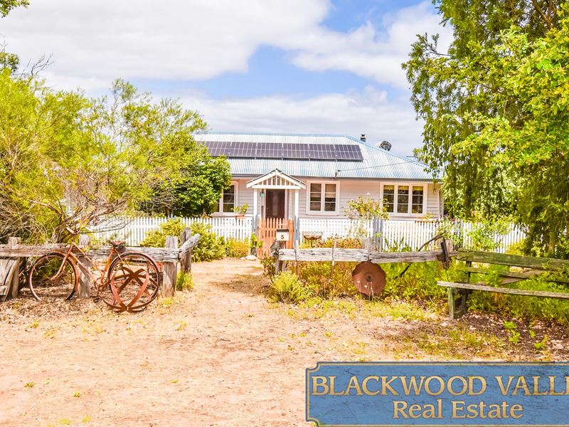 5 Padbury Road, Bridgetown WA 6255