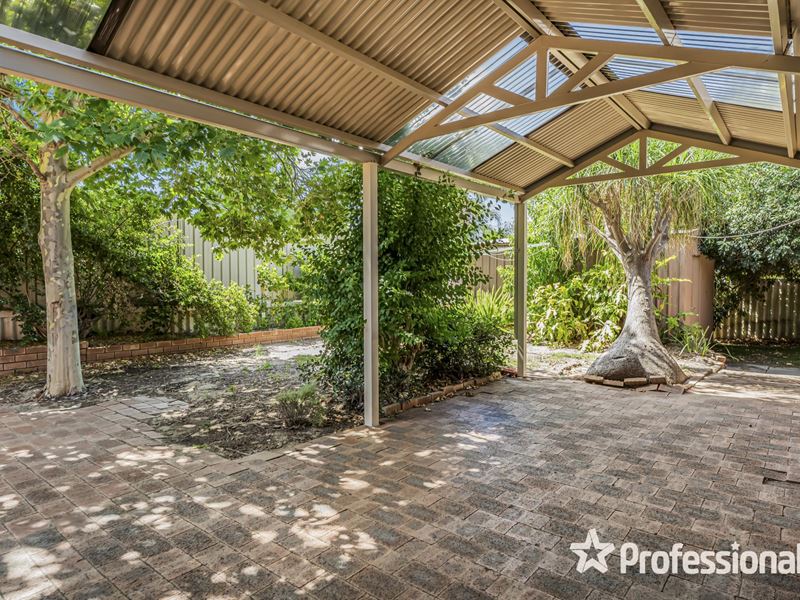 8 Inglis Court, Kingsley