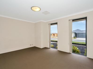 17 Harvey Crescent, South Yunderup WA 6208