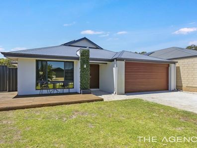 81 Bradley Street, Lakelands WA 6180