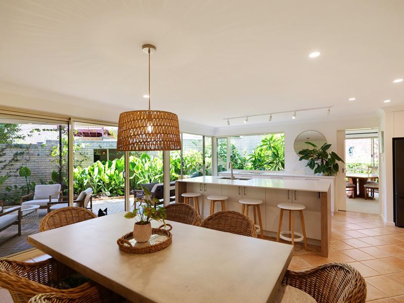 5B Arundale Crescent, Wembley Downs WA 6019