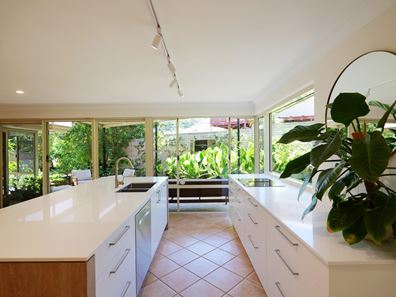 5B Arundale Crescent, Wembley Downs WA 6019