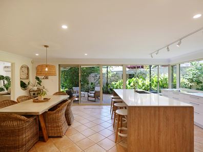 5B Arundale Crescent, Wembley Downs WA 6019