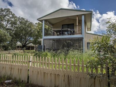 11 Grosvenor Close, Woorree WA 6530