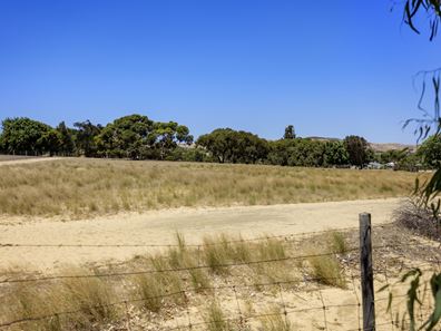 25 Sexton Drive, Moresby WA 6530