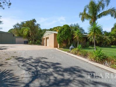25 Moondyne Trail, Gnangara WA 6077