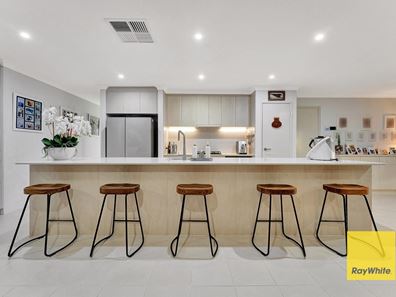 49 Copperback Circle, Huntingdale WA 6110