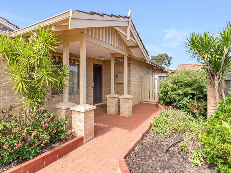 4/5 Brooks Street, Kalamunda WA 6076